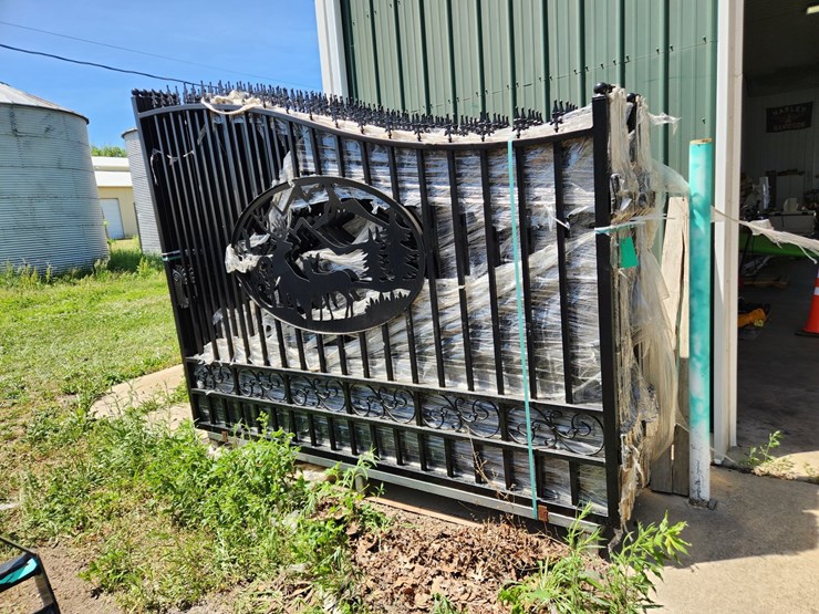 #371-•-20ft-bi-parting-gate-image-1