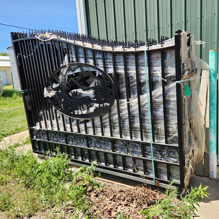#371 • 20ft bi parting gate