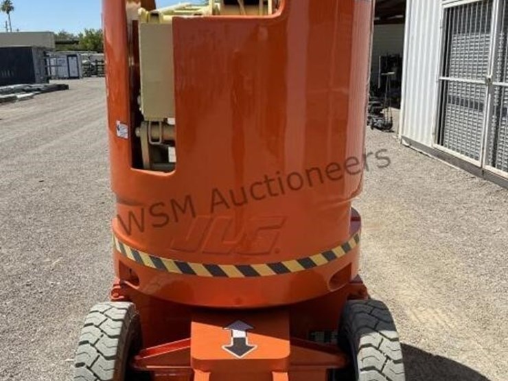 jlg-e300ajp-image-6