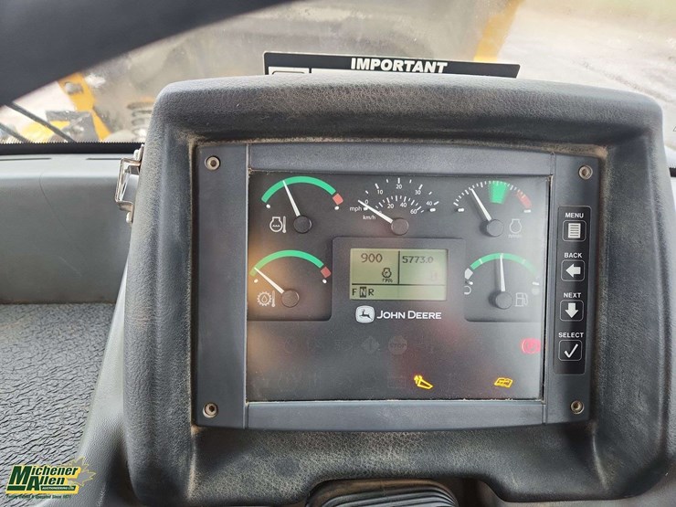 2014-deere-300d-image-19