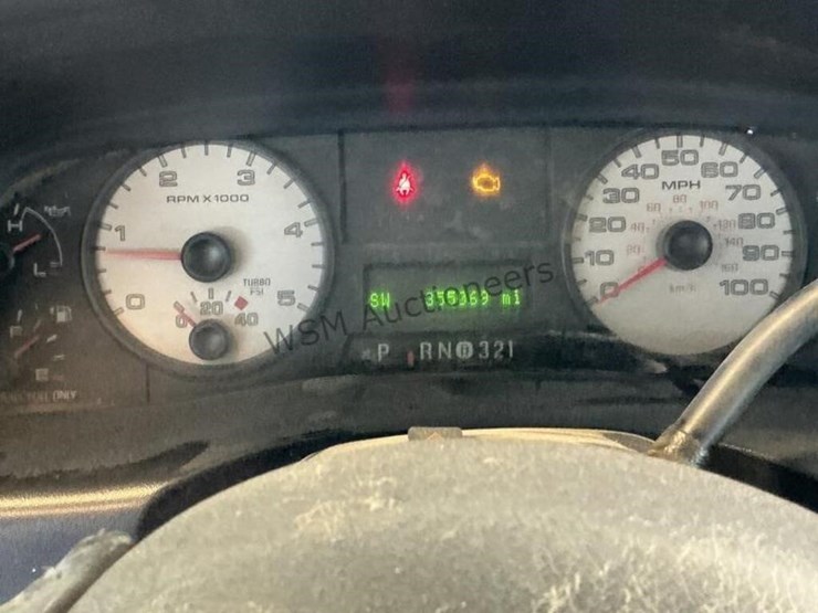2004-ford-f350-image-18