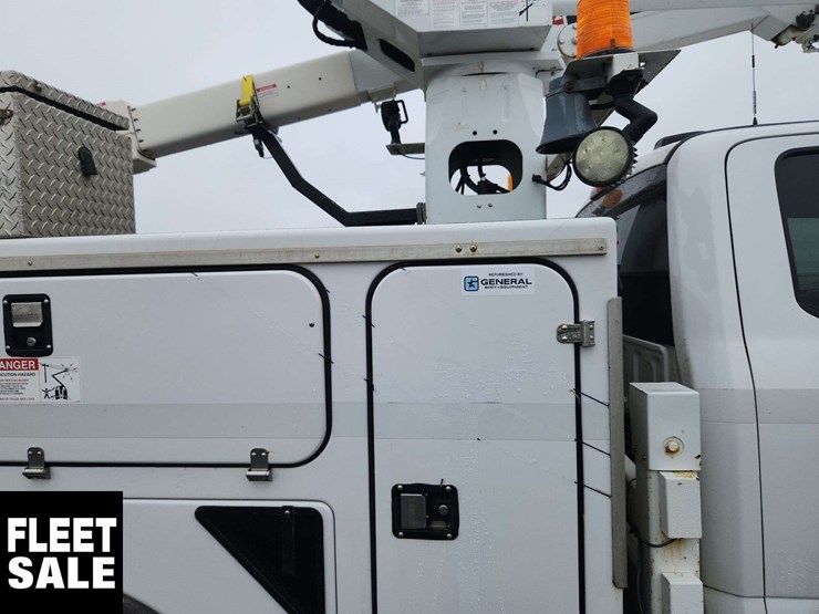 2021-ford-f550-image-57