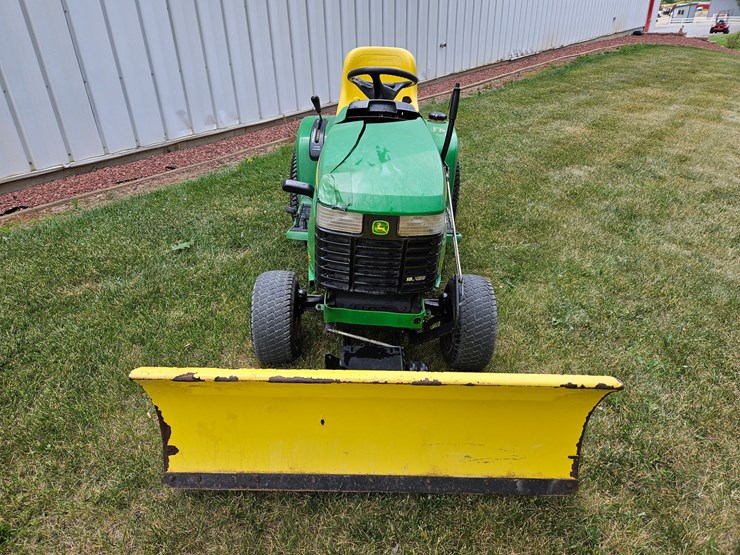 john-deere-gt235-image-8