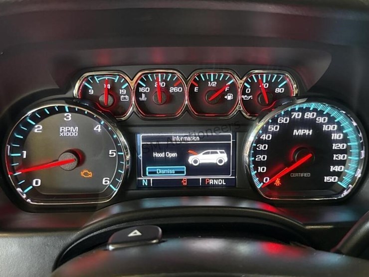 2019-chevrolet-tahoe-image-18