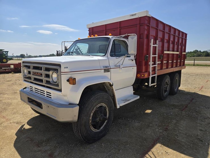 1979-gmc-7000-image-3