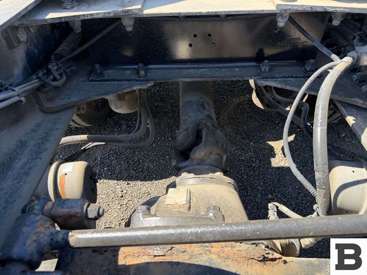 2015-kenworth-t800-image-33