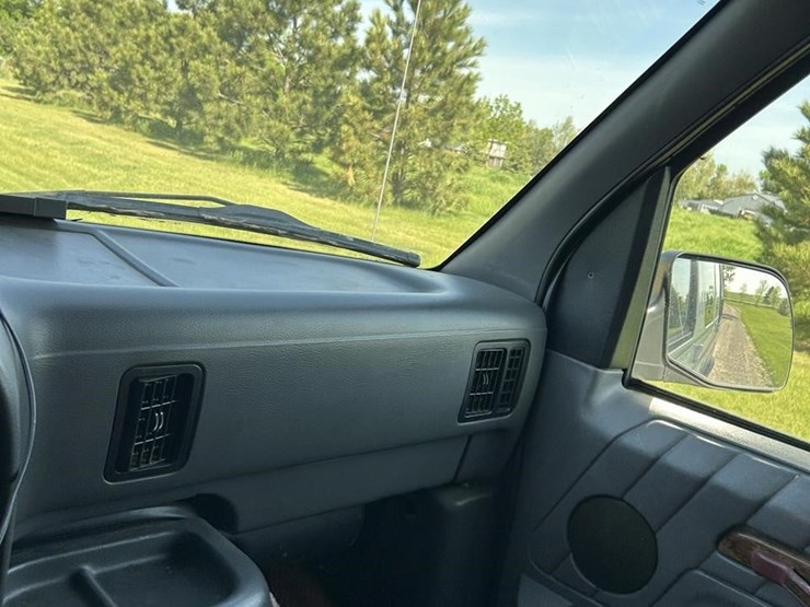 1995-ford-150-image-17