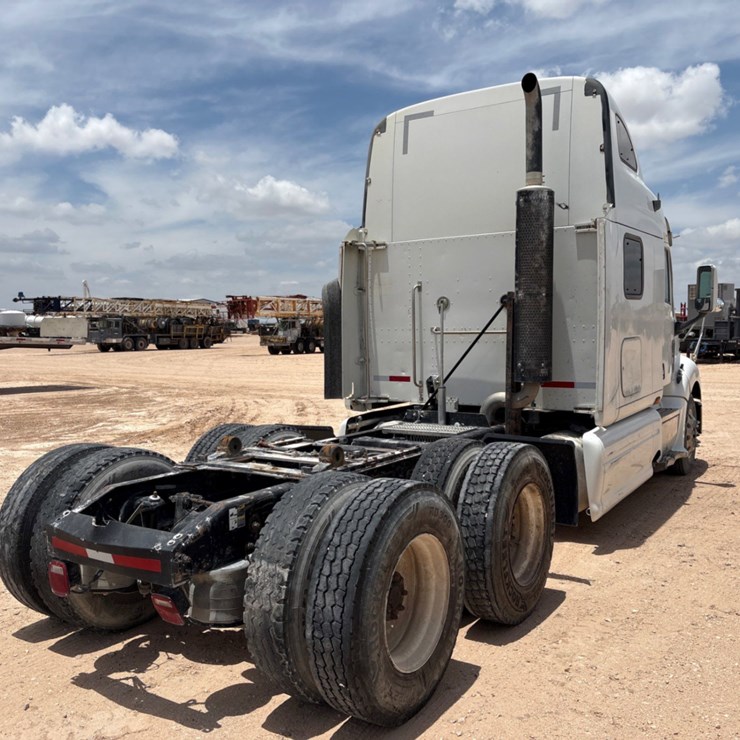 2007 PETERBILT 387