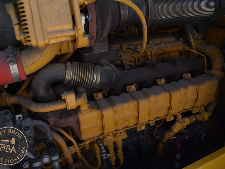 2021-deere-524-p-tier-image-40