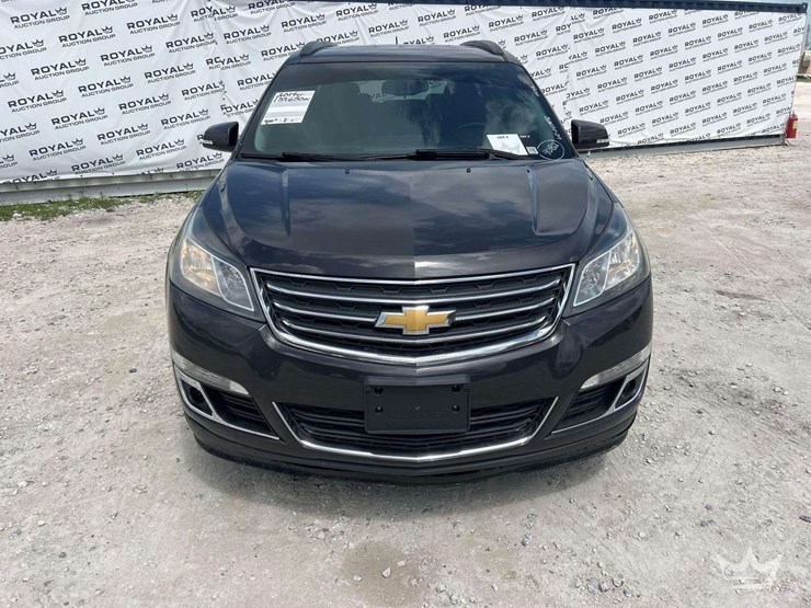 2017-chevrolet-traverse-image-23
