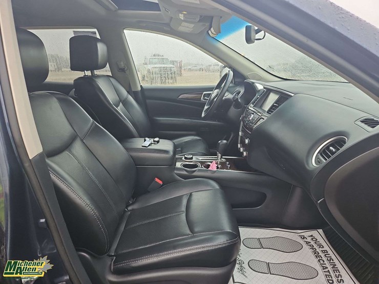 2015-nissan-pathfinder-image-20