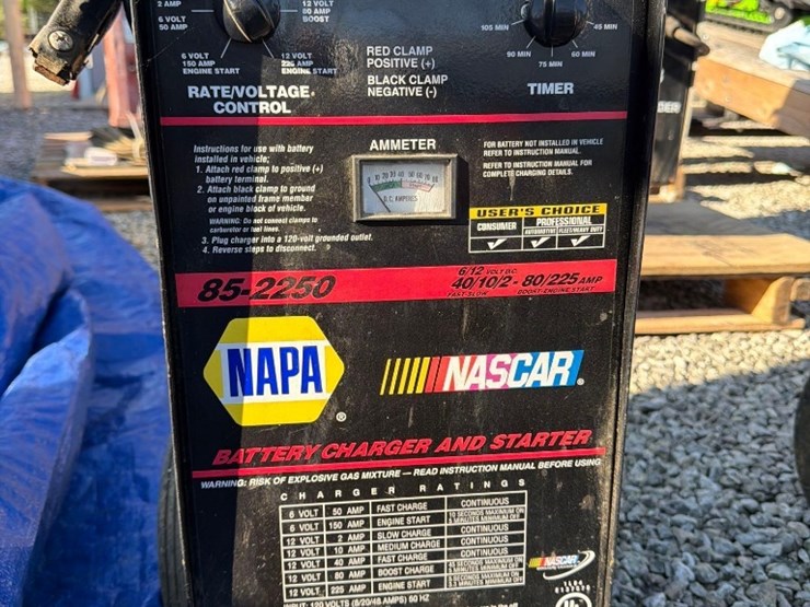 napa-battery-charger-and-starter-image-2