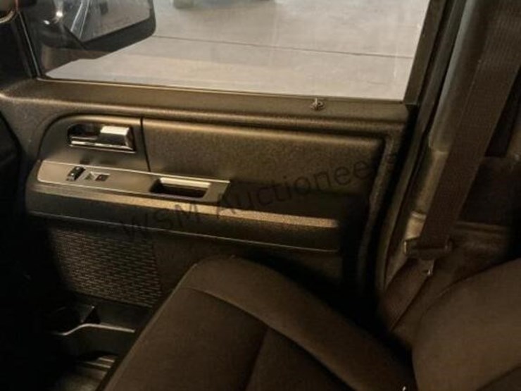 2016-ford-expedition-image-21
