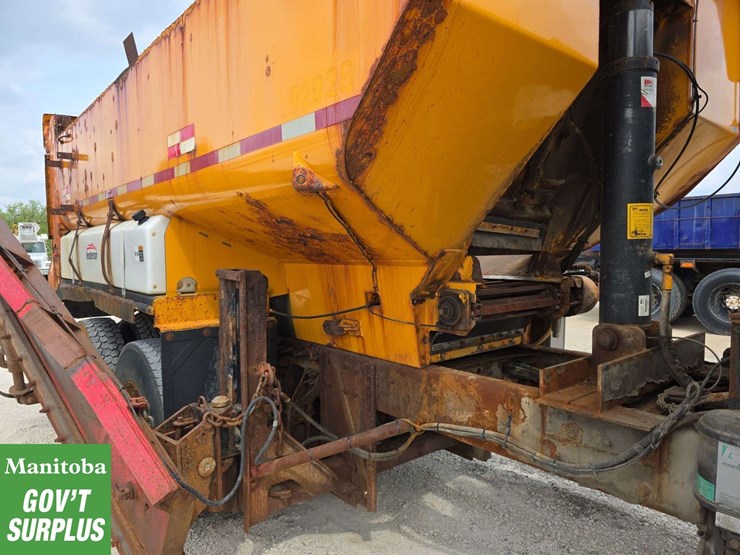 2011-international-workstar-7600-image-9