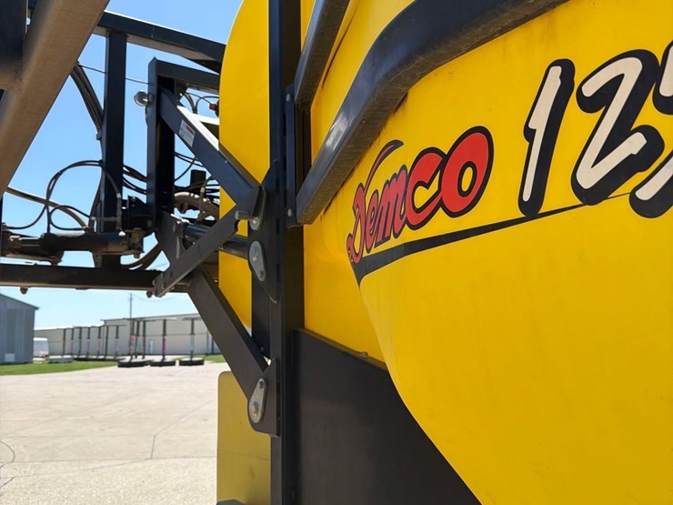 2012-demco-1250-image-32