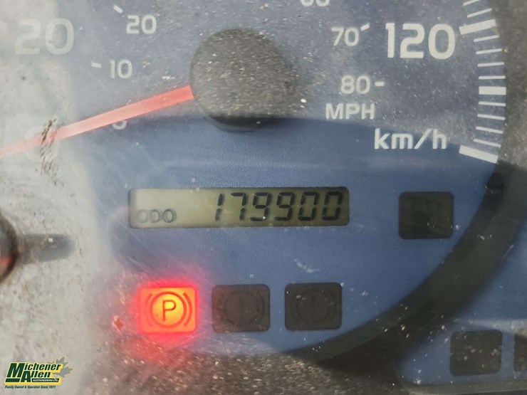 2010-hino-308-image-31