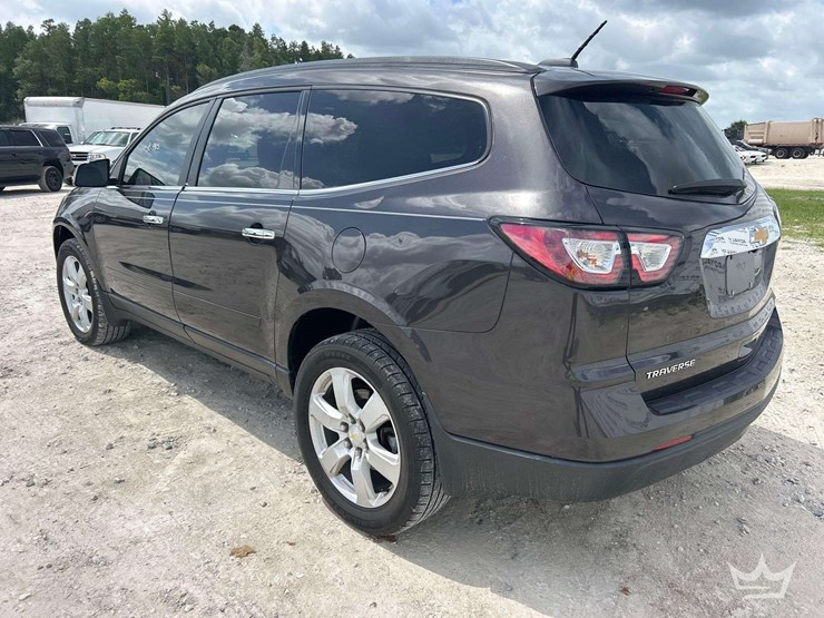 2017-chevrolet-traverse-image-4