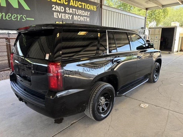 2019-chevrolet-tahoe-image-8