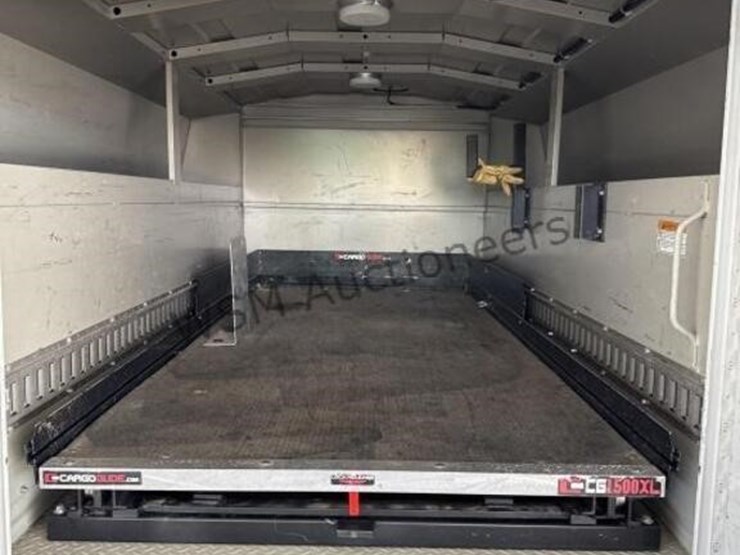 2018-chevrolet-silverado-3500hd-image-11