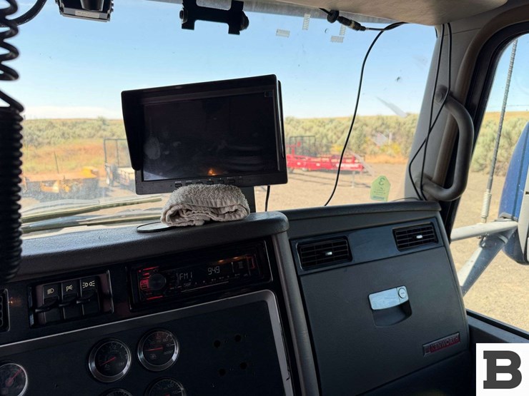 2015-kenworth-t800-image-51