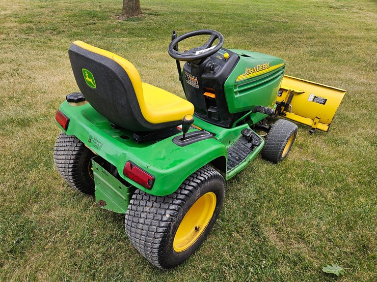 john-deere-gt235-image-5