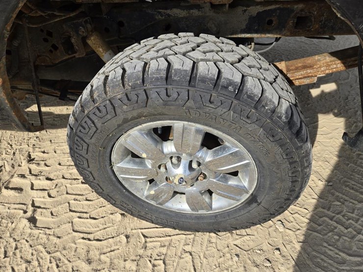 2011-ford-f150-image-12