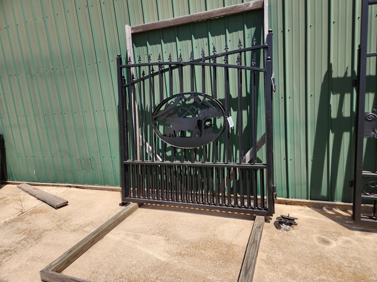 #368-•-14ft-bi-parting-gate-image-1