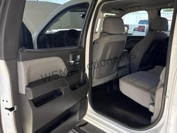 2015-chevrolet-silverado-1500-image-27