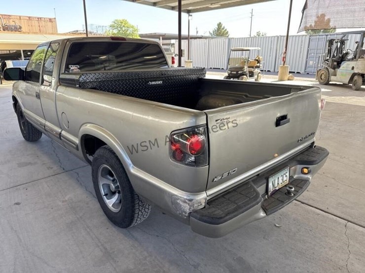 2000-chevrolet-s10-image-6