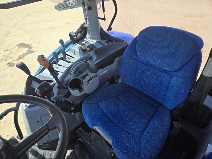 2015-new-holland-155-image-21
