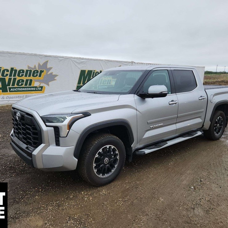 2023 TOYOTA TUNDRA