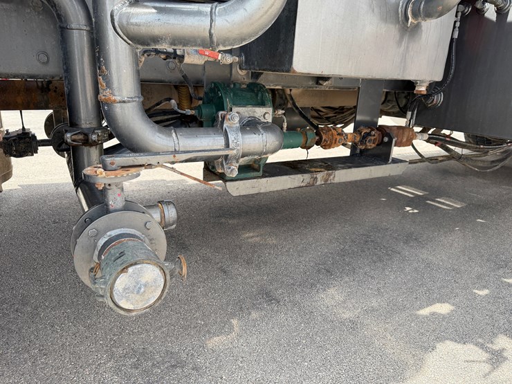 2020-kenworth-t800-image-19