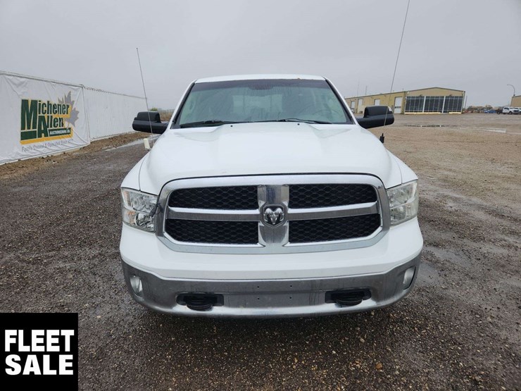 2015-dodge-1500-image-10