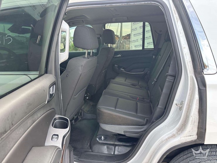 2019-chevrolet-tahoe-image-19