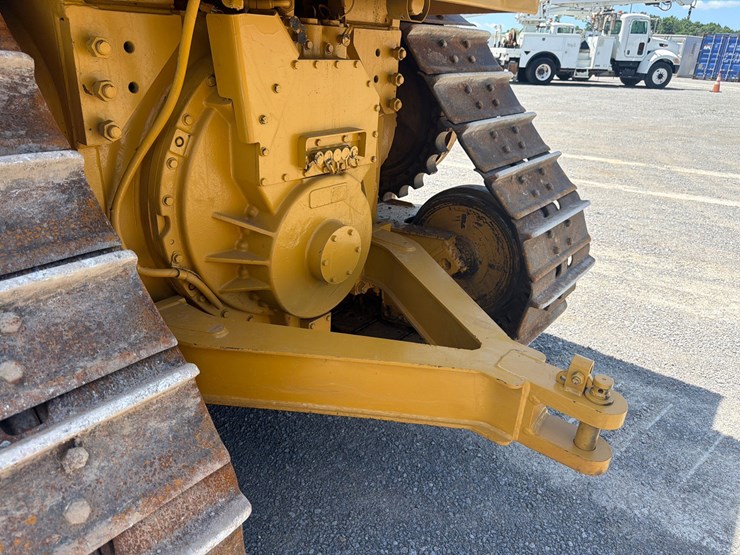 caterpillar-d6t-xl-image-5