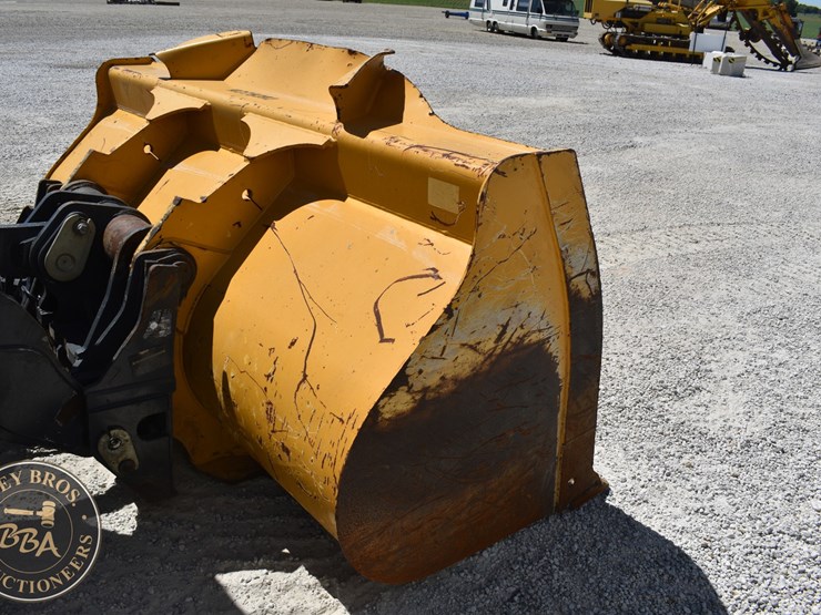 2021-deere-524-p-tier-image-24