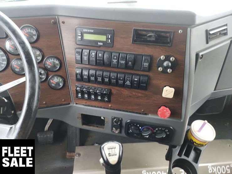 2009-western-star-4900-image-9