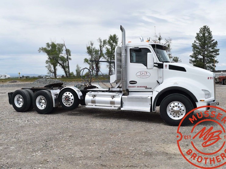 2016-kenworth-t880-image-13