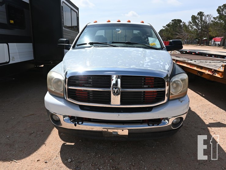 2006-dodge-ram-3500-image-12