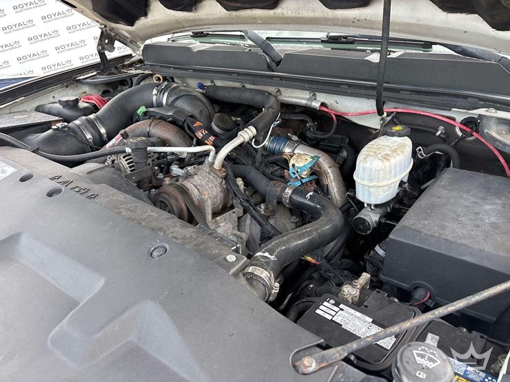 2007-chevrolet-silverado-3500hd-4x4-crew-cab-flatbed-truck-image-9