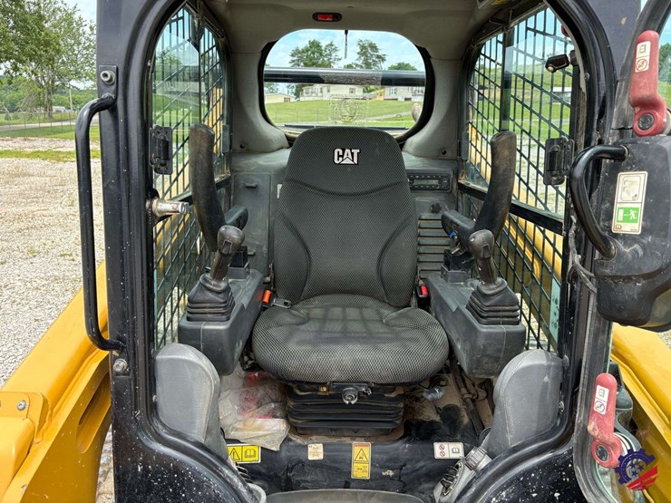2022-caterpillar-259d3-image-44