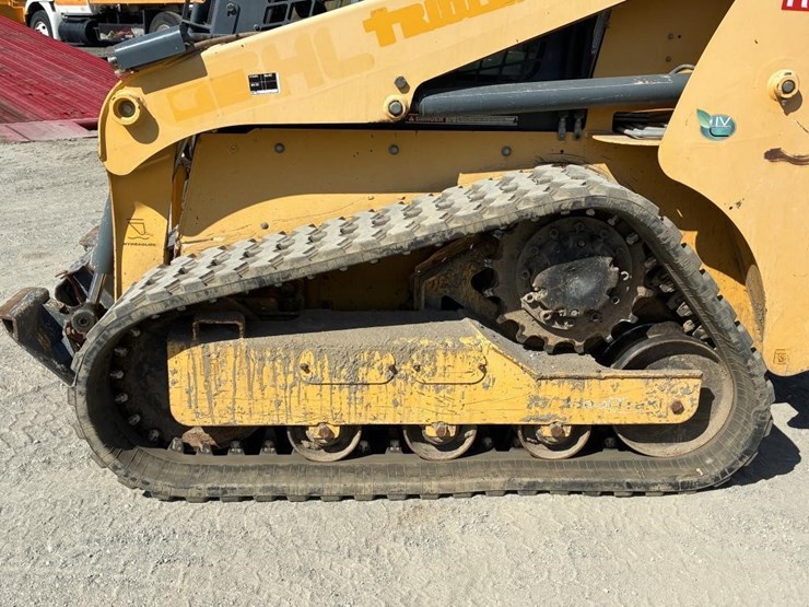 2019-gehl-rt165-image-9