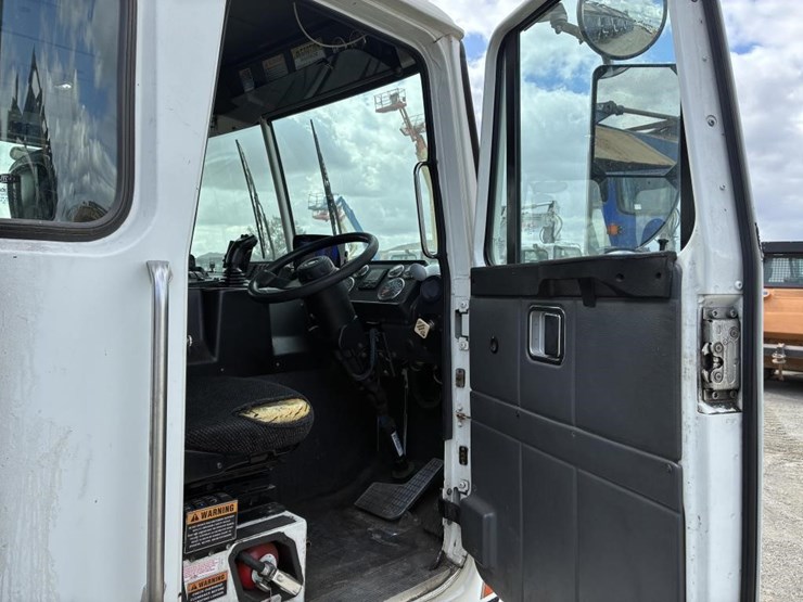 2018-autocar-xpeditor-image-13