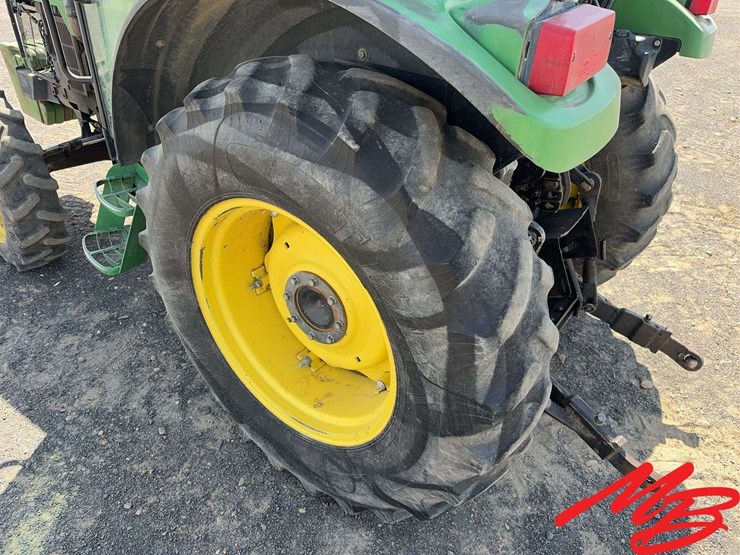 2003-john-deere-5520-image-16