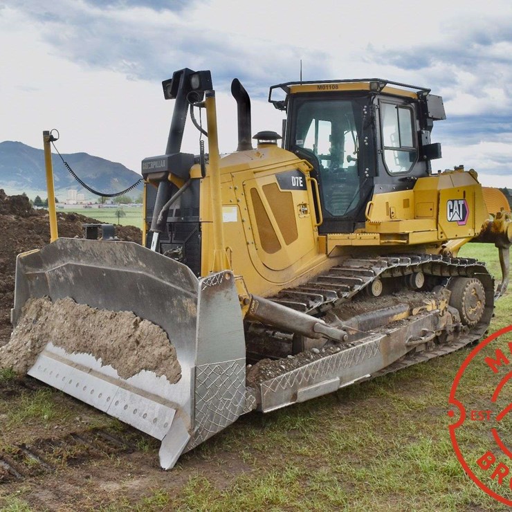 2010 CATERPILLAR D7E