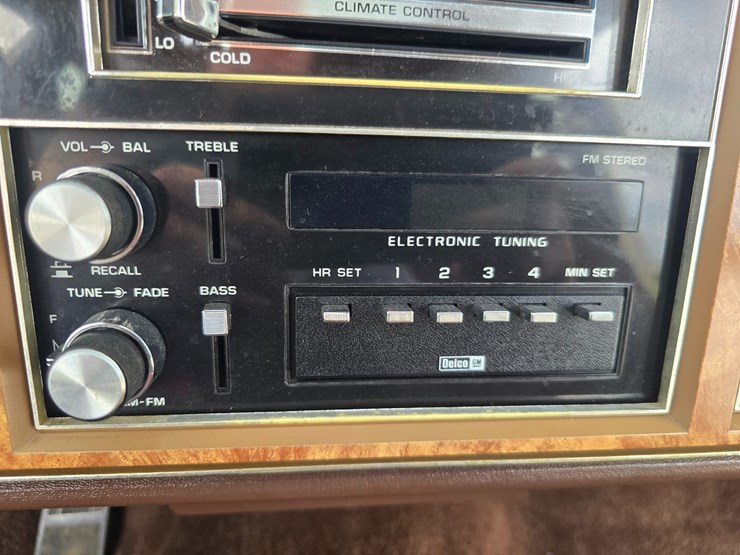 #24004-•-1984-buick-lesabre-passenger-car-image-52