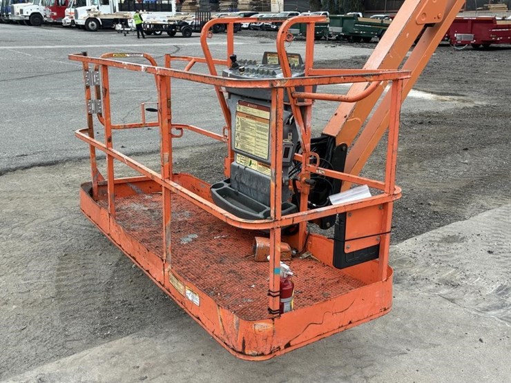 2008-jlg-1350sjp-image-5