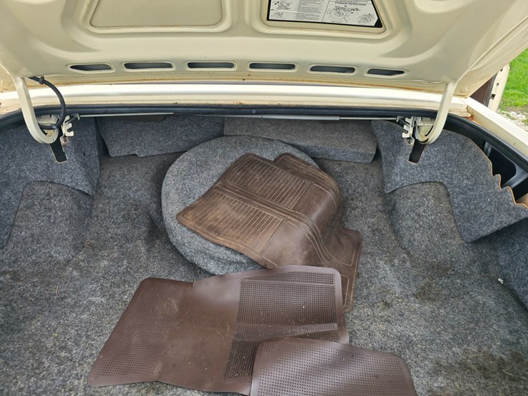 #24004-•-1984-buick-lesabre-passenger-car-image-82