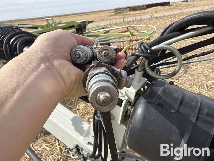 2015-claas-liner-2900-image-12
