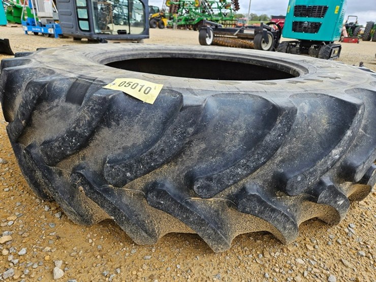 #5010-•-firestone-420/85r34-tire-image-2